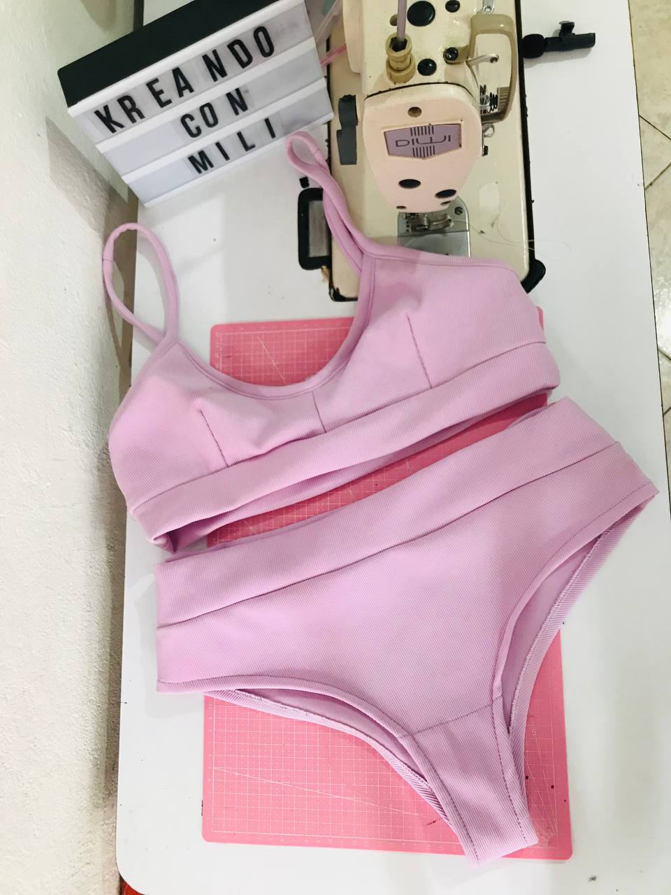 ci Set COMFY 1: PANTY CON PRETINA+ BRALETTE